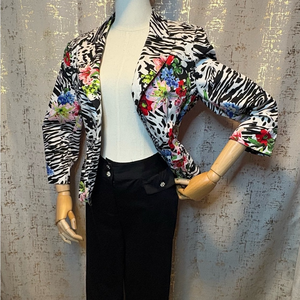 Floral Zebra Print Women's Blazer Pant Set - Picture 4 of 10